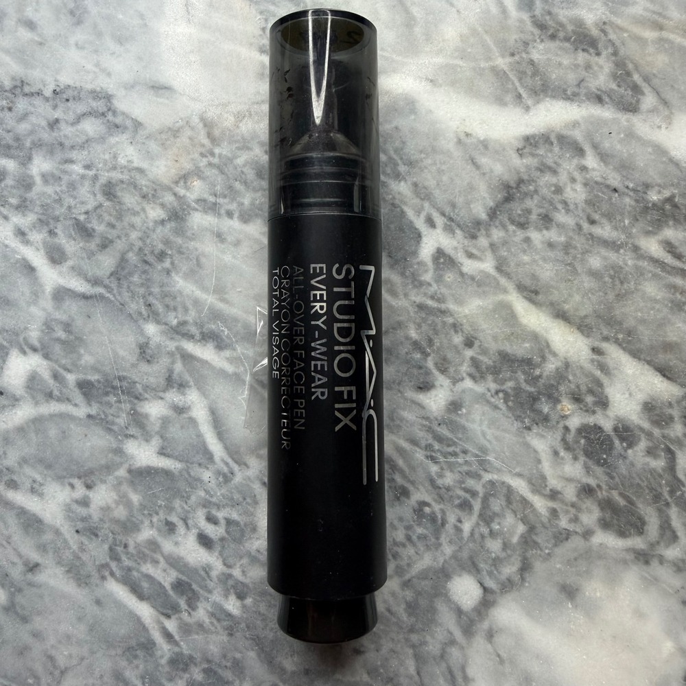 MAC Studio Fix Every-Wear All-Over Face Pen NW55